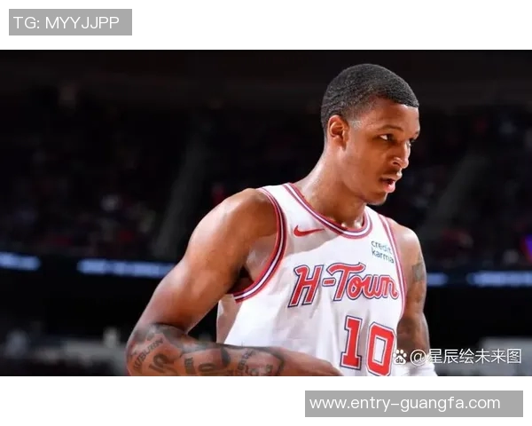 鲍威尔称赞小米切尔为防守核心应当入选最佳防守阵容