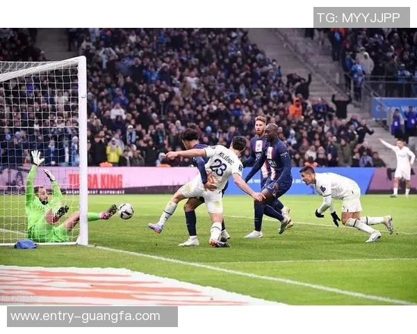 贝尔纳特称梅西为历史最佳三巨头梅西内马尔姆巴佩能左右比赛胜负