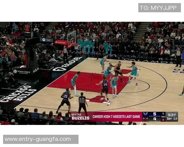 布里奇斯强势反击双手暴扣助黄蜂打出12-0攻势成功反超比赛